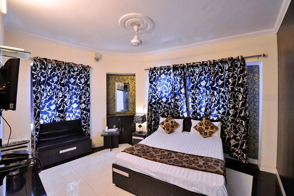 Hotel New Mg Residency Amritsar Exterior foto
