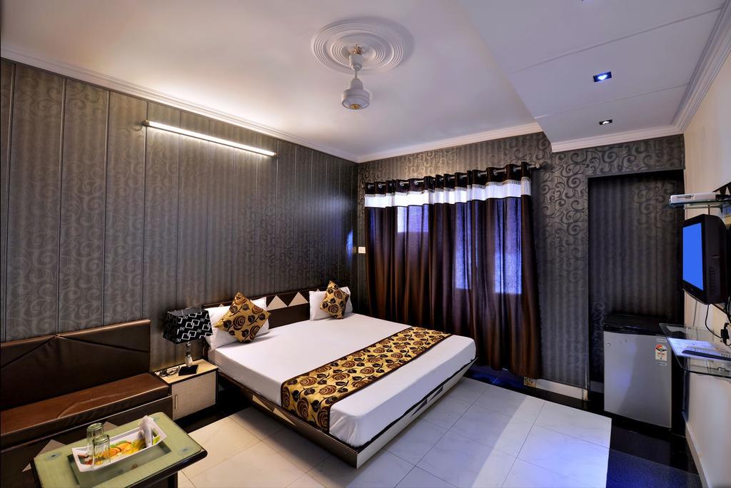 Hotel New Mg Residency Amritsar Exterior foto